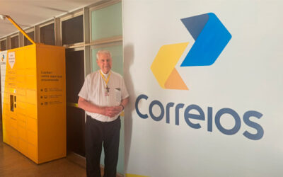 Pe. Eduardo visita a sede dos Correios em Brasília e apresenta a linha editorial da Rede Século 21