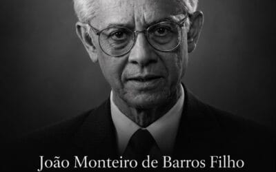 Padre Eduardo presta sua homenagem a João Monteiro de Barros Filho, fundador da REDEVIDA